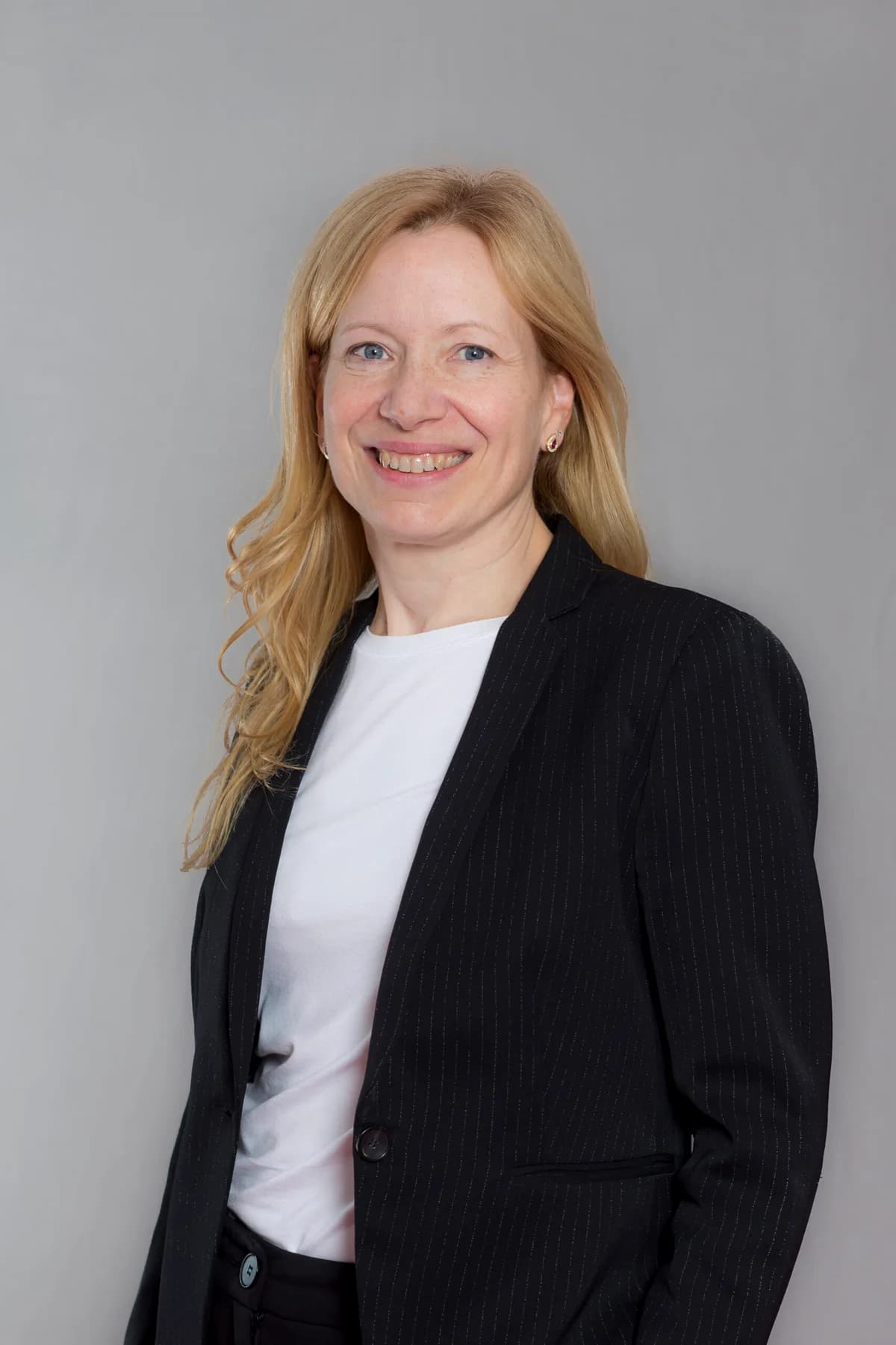 Portrait of Sylvie Roger, Managing Partner – Finance at RMT